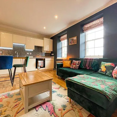 Lively & Energetic 2Br On The Royal Mile Apartment Edinburgh Exterior photo