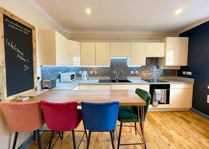 Lively & Energetic 2Br On The Royal Mile