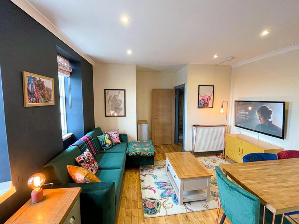 Lively & Energetic 2br On The Royal Mile Edimburgo