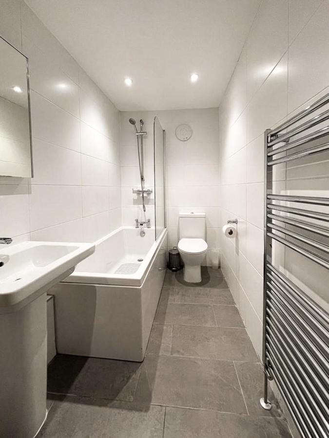 Lively & Energetic 2br On The Royal Mile Апартаменты