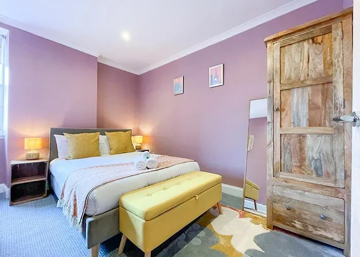 Lively & Energetic 2Br On The Royal Mile